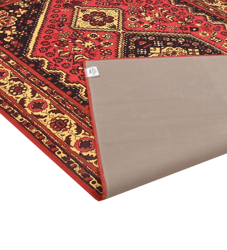 Red Traditional Machine Washable Rug – PrestoBazaar