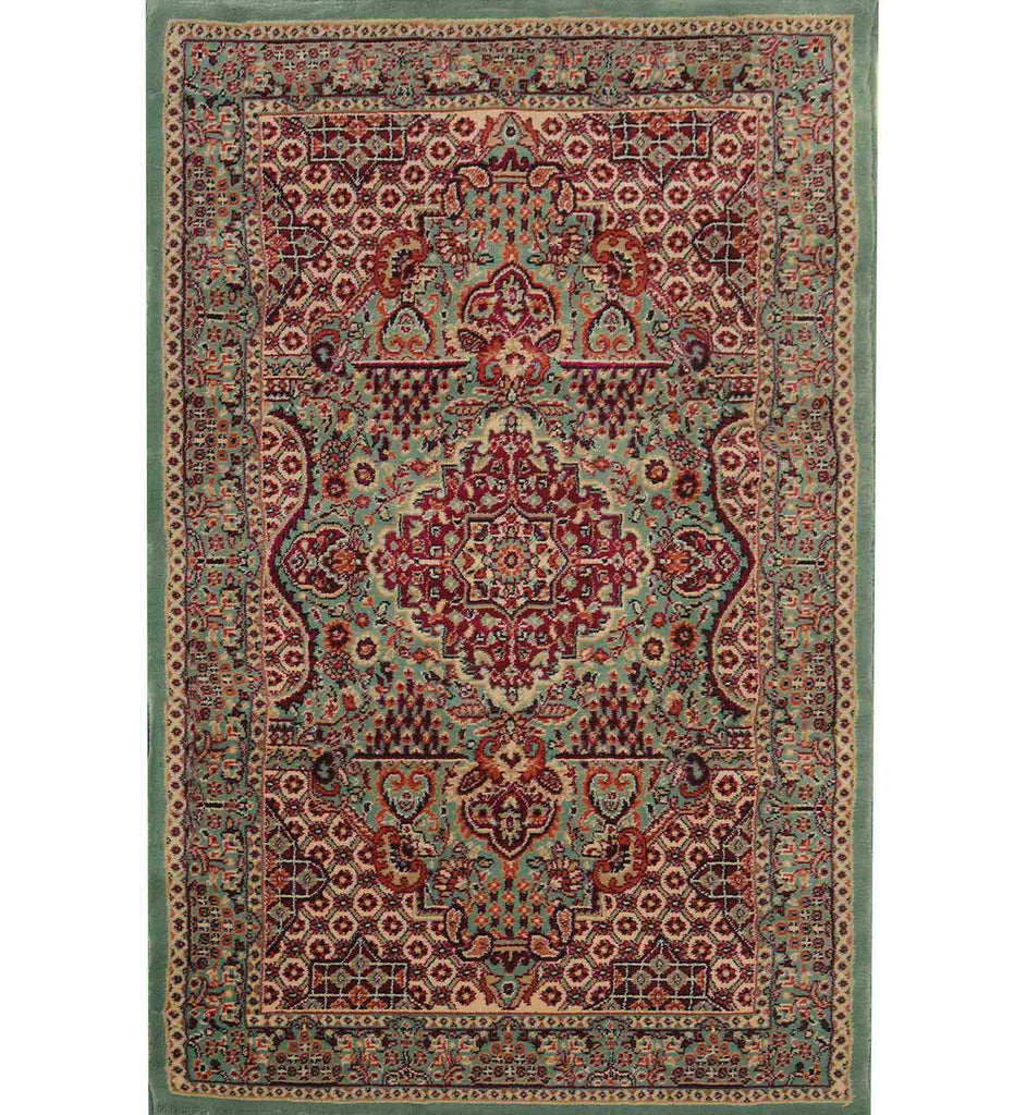 Green Traditional Polypropylene Carpet
